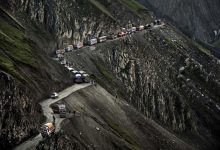 Photo of India legveszélyesebb hegyi útja, a Zoji La hágó